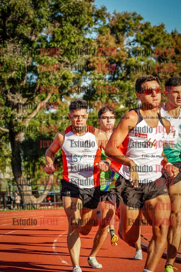 Fotos de los 1500 m llanos de varones
