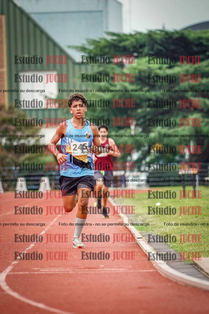 Fotos de los 2400 m de varones