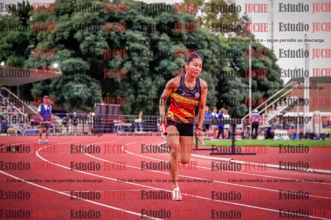 Fotos de las postas 4x100 m de mujeres