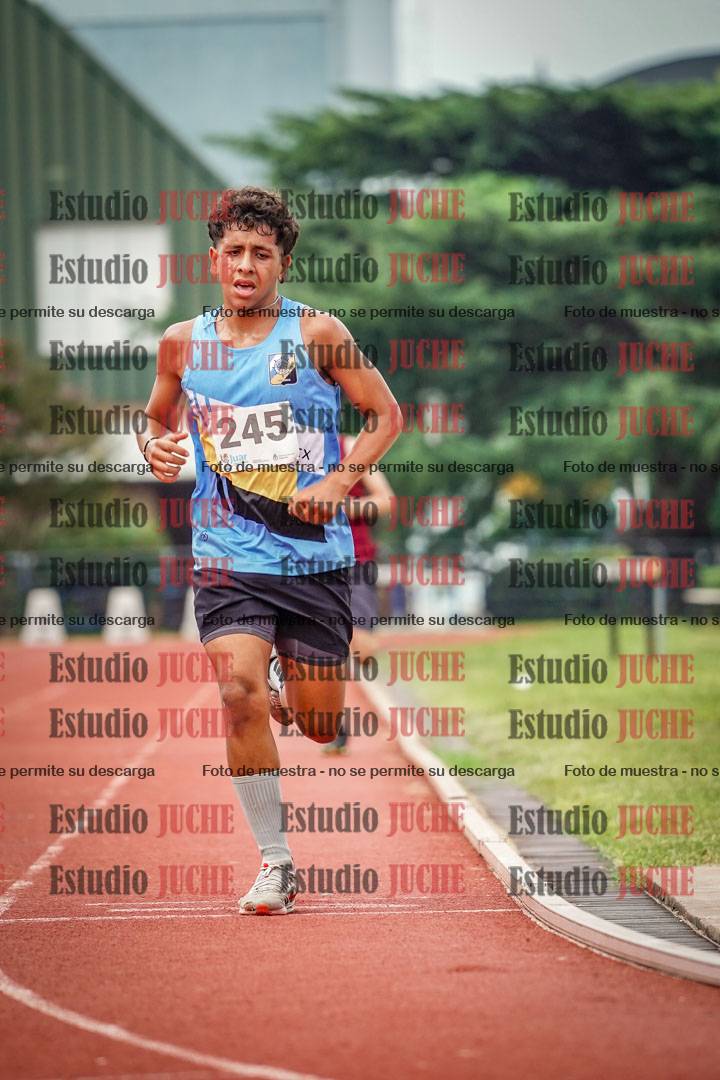 Fotos de los 2400 m de varones