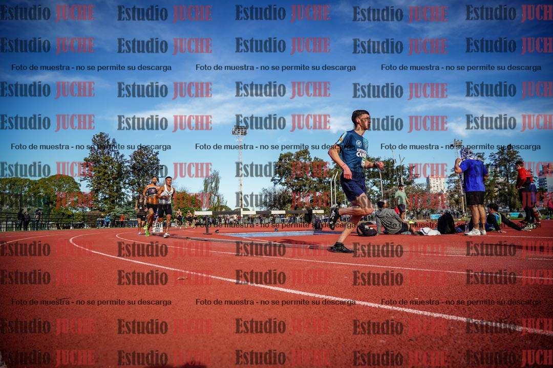 Fotos de los 3000 m llanos de varones