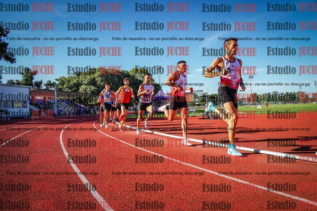 Fotos de los 1500 m llanos de varones