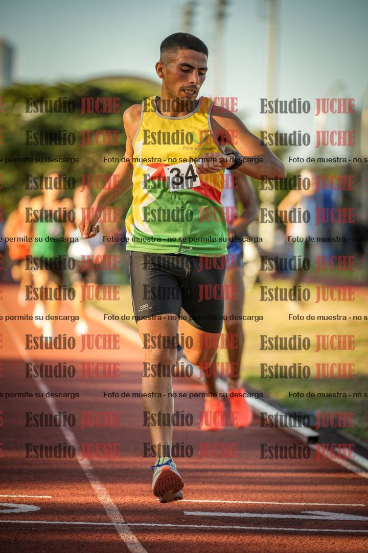 Fotos de los 3000 m llanos de varones