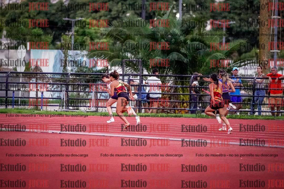 Fotos de las postas 4x100 m de mujeres
