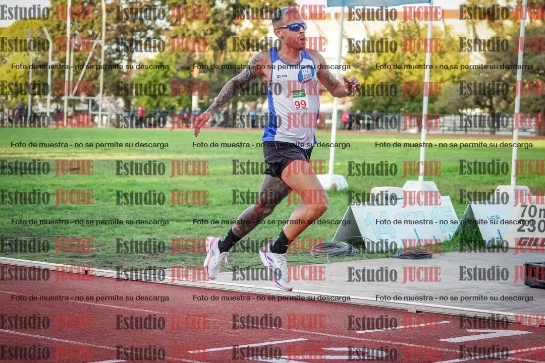 Fotos de los 3000 m llanos de varones