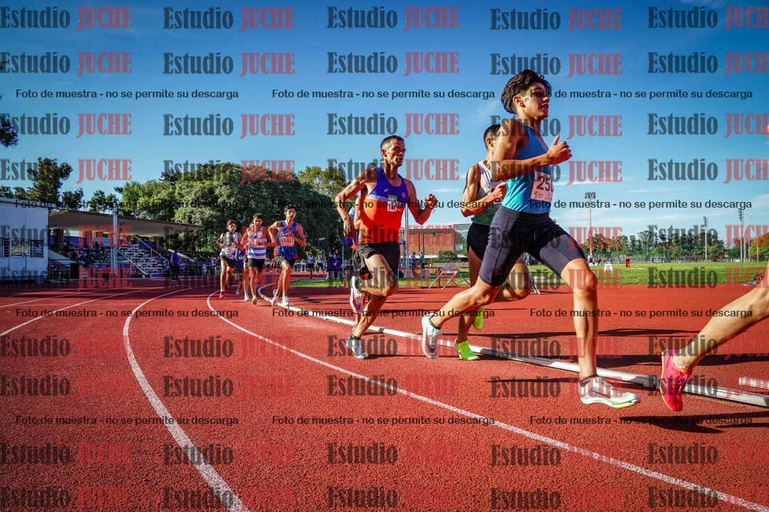 Fotos de los 1500 m llanos de varones