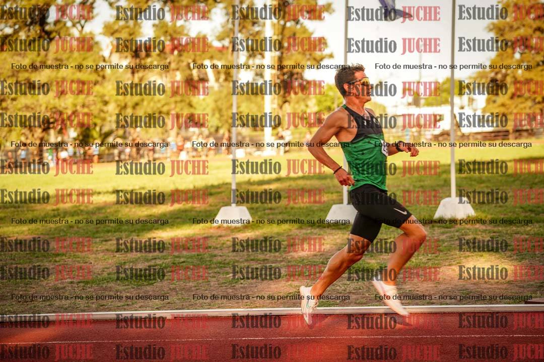 Fotos de los 3000 m llanos de varones