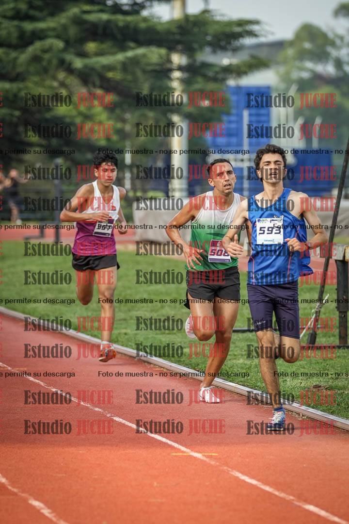 Fotos de los 3000 m llanos de varones