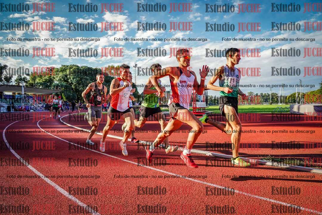 Fotos de los 1500 m llanos de varones