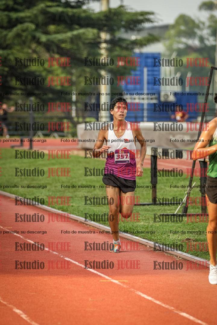 Fotos de los 3000 m llanos de varones