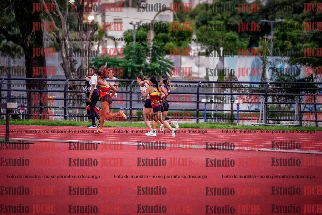 Fotos de las postas 4x100 m de mujeres