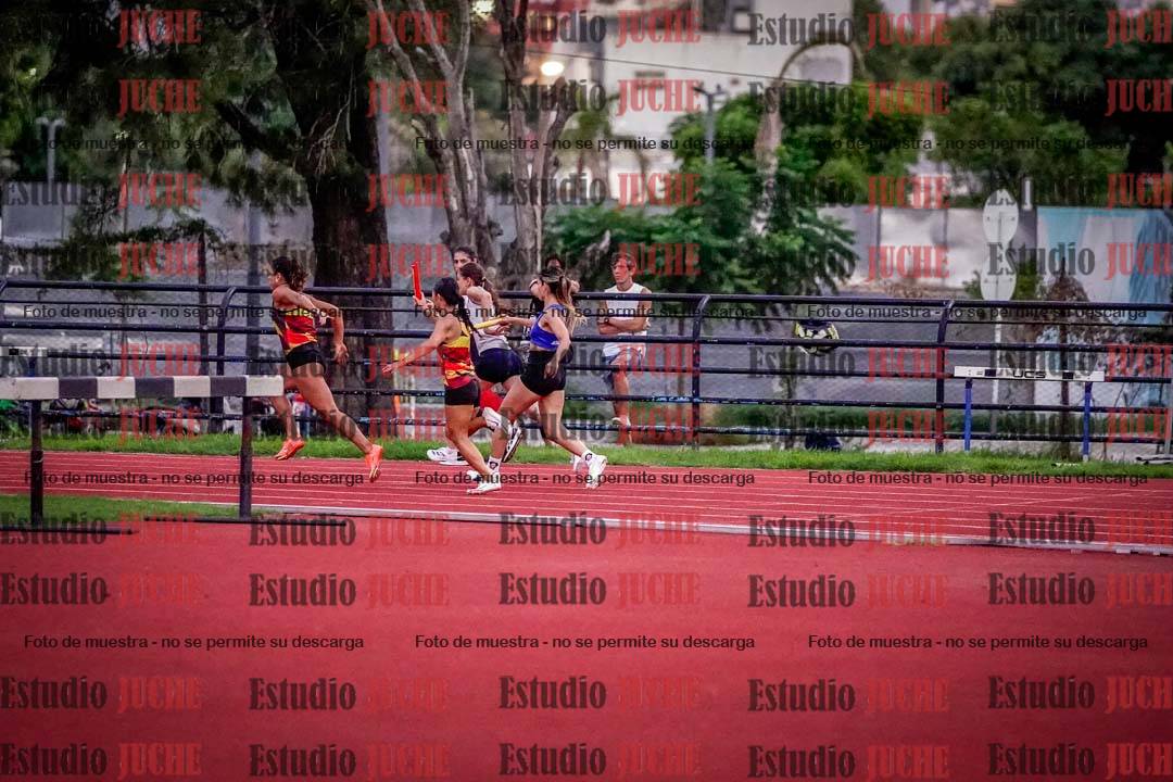 Fotos de las postas 4x100 m de mujeres
