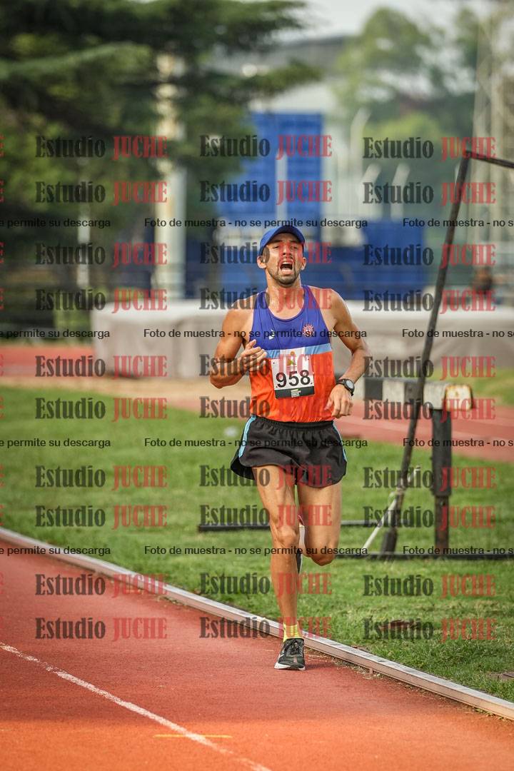 Fotos de los 3000 m llanos de varones