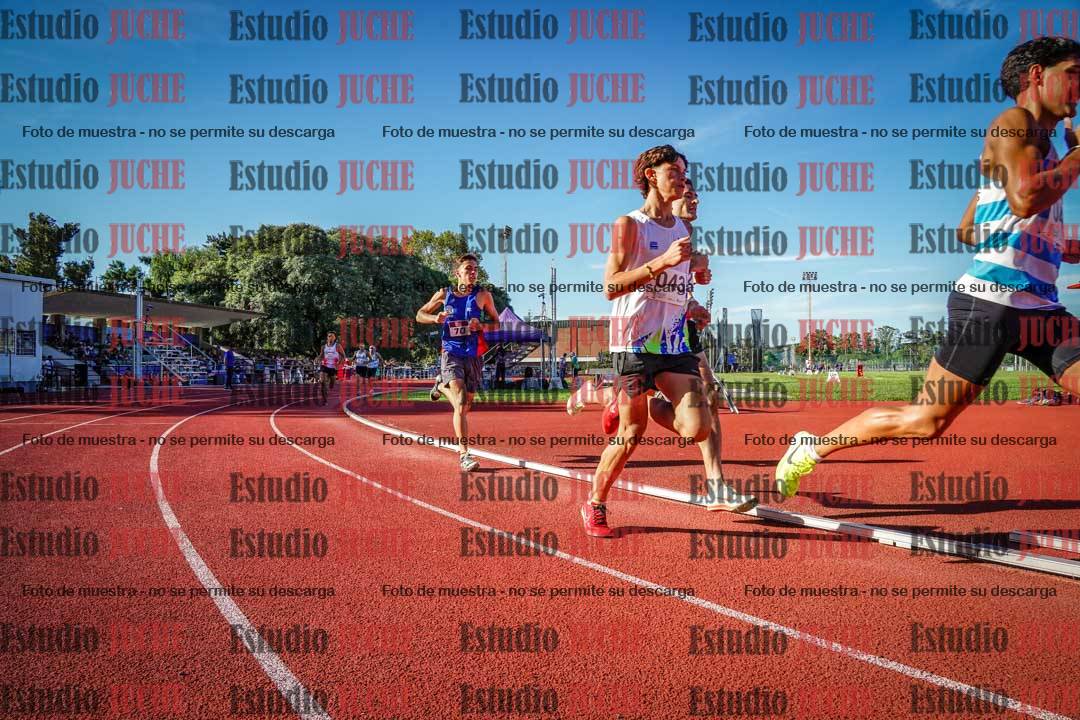 Fotos de los 1500 m llanos de varones