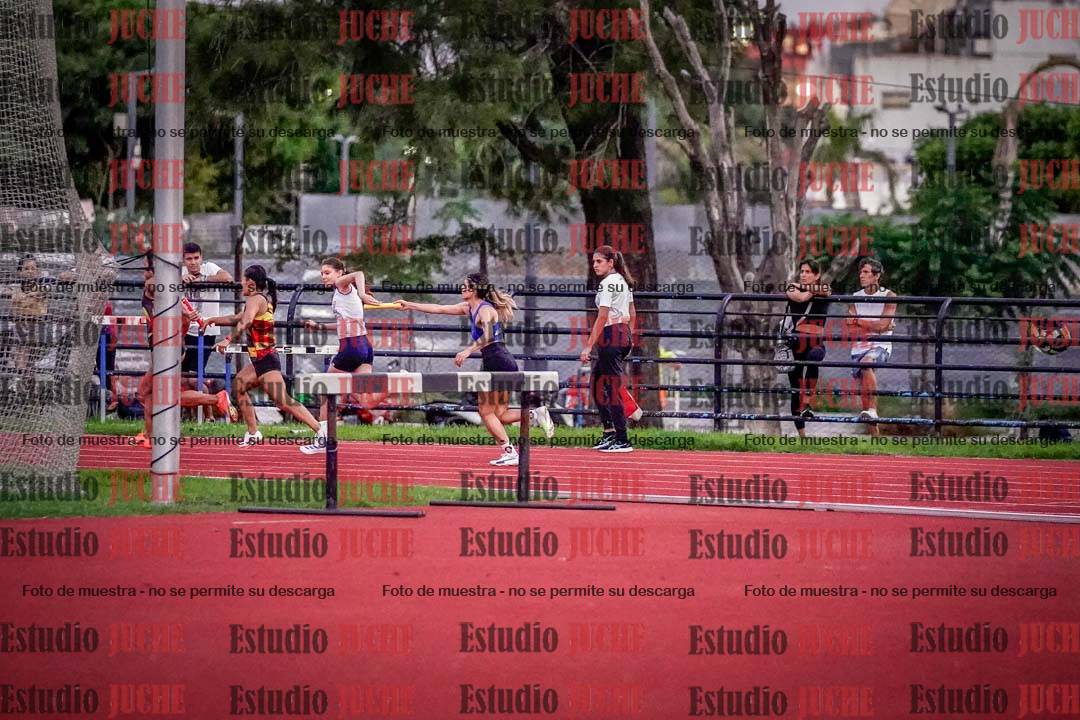 Fotos de las postas 4x100 m de mujeres
