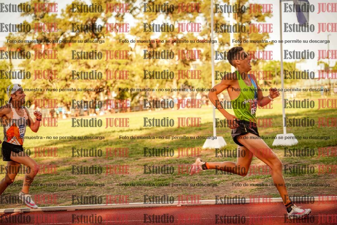 Fotos de los 3000 m llanos de varones