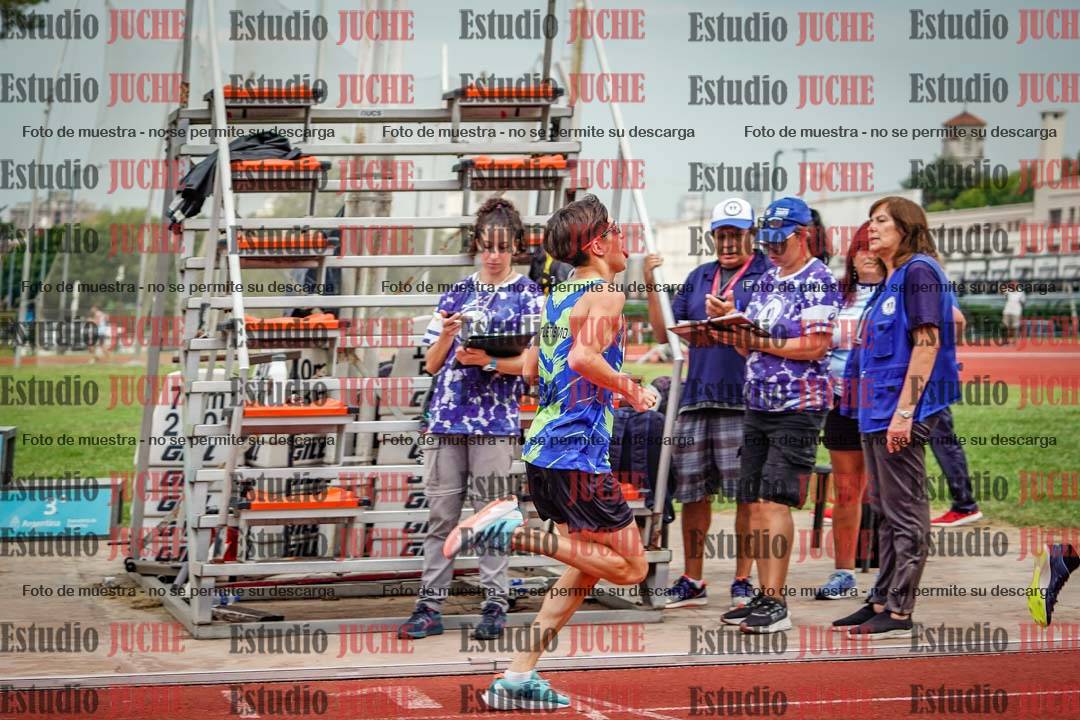 Fotos de los 2400 m de varones