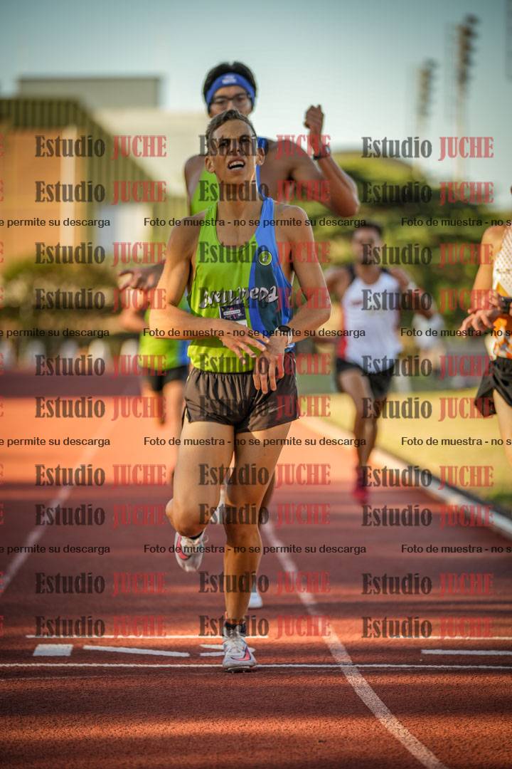 Fotos de los 3000 m llanos de varones
