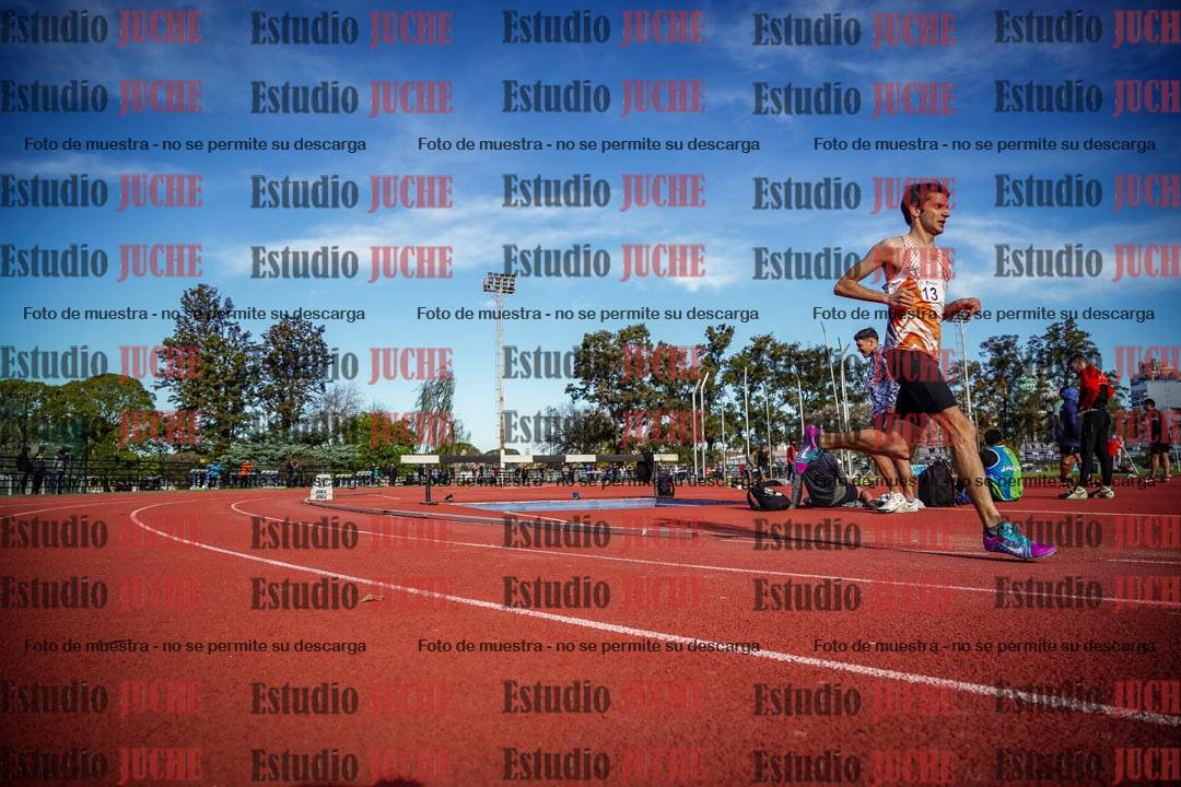 Fotos de los 3000 m llanos de varones