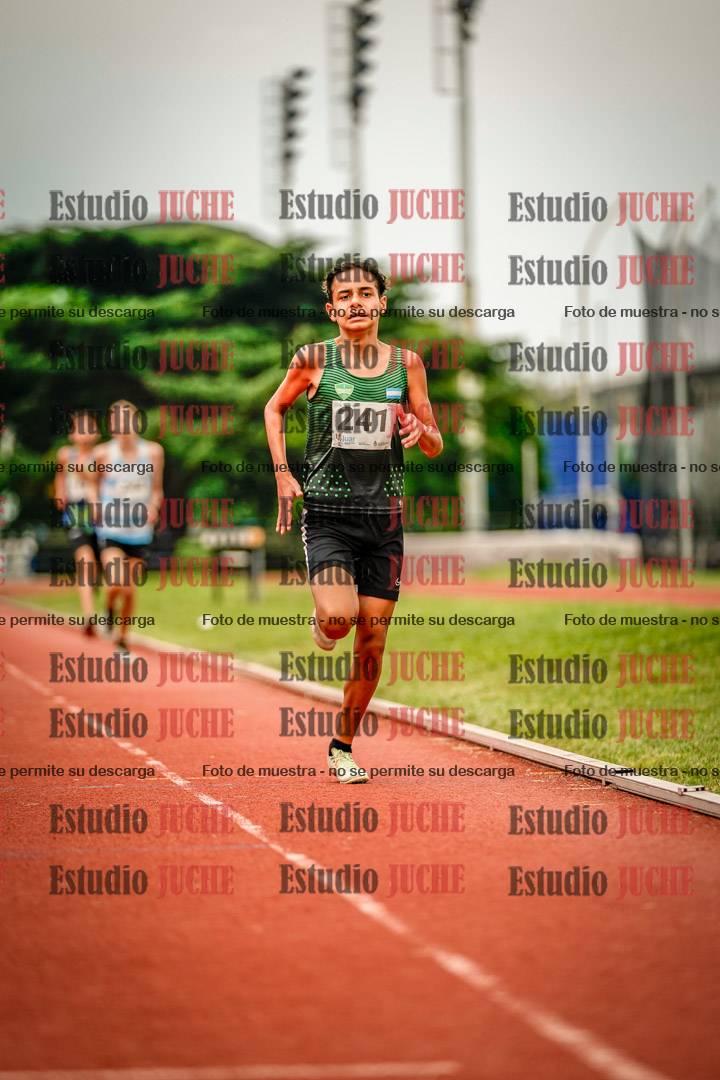 Fotos de los 2400 m de varones