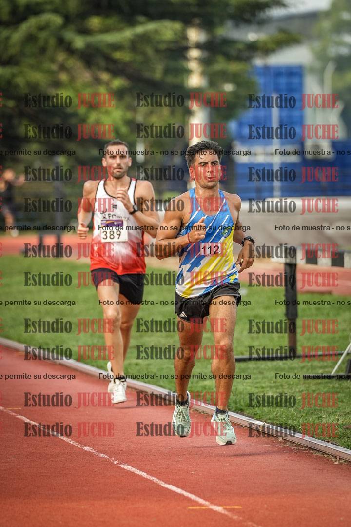 Fotos de los 3000 m llanos de varones