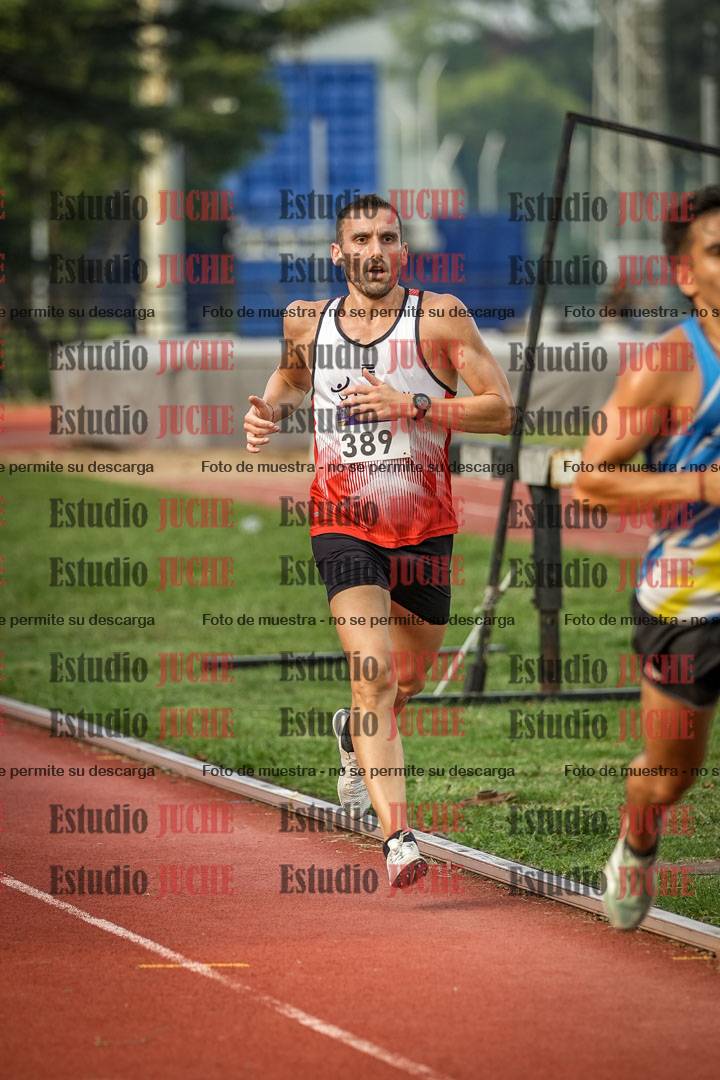 Fotos de los 3000 m llanos de varones