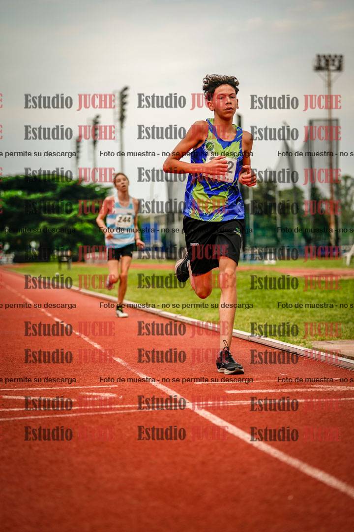Fotos de los 2400 m de varones