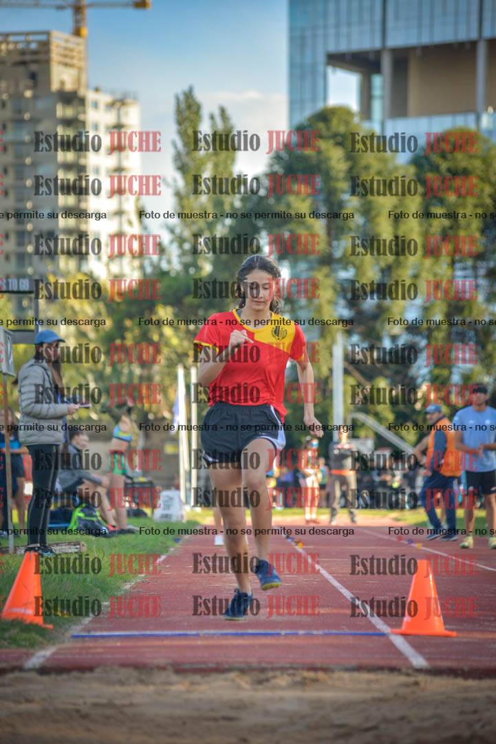 Fotos del salto en largo - mujeres U16