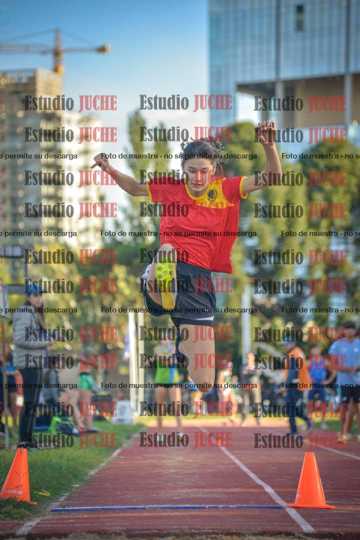 Fotos del salto en largo - mujeres U16
