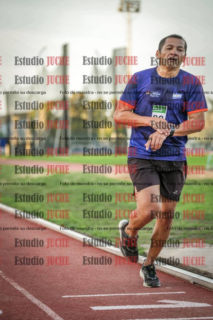 Fotos de los 3000 m llanos de varones