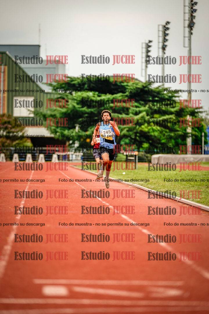 Fotos de los 2400 m de varones