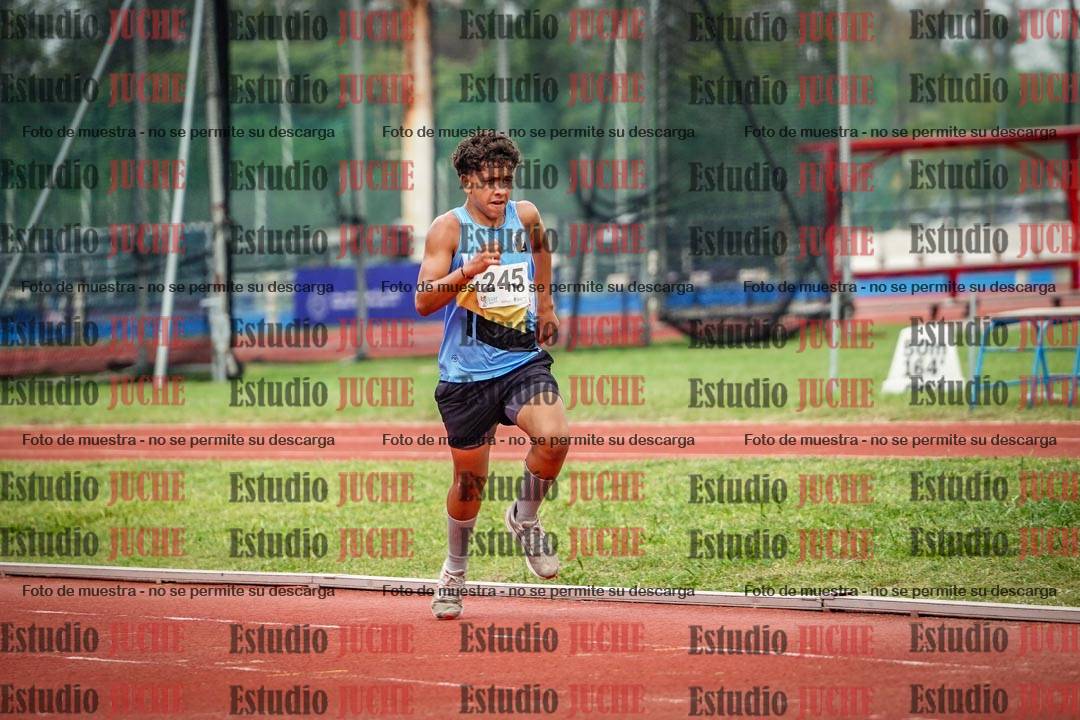 Fotos de los 2400 m de varones