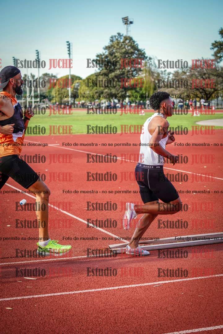 Fotos de los 3000 m llanos de varones