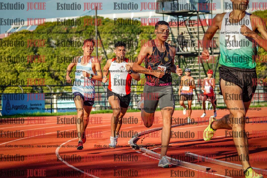 Fotos de los 1500 m llanos de varones