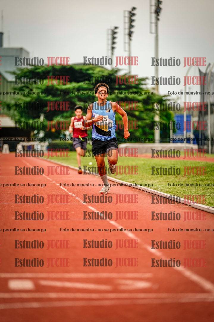 Fotos de los 2400 m de varones