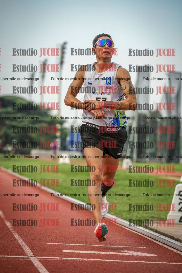 Fotos de los 3000 m llanos de varones