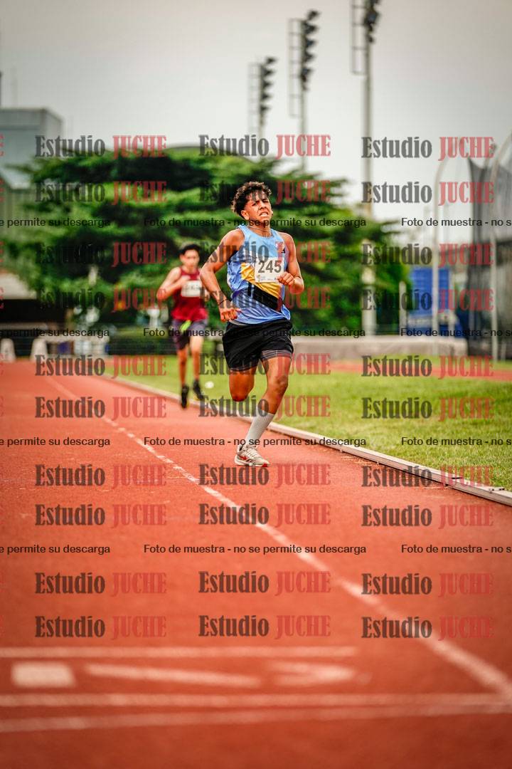 Fotos de los 2400 m de varones