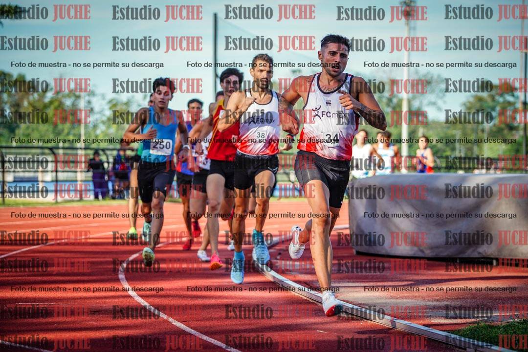 Fotos de los 1500 m llanos de varones