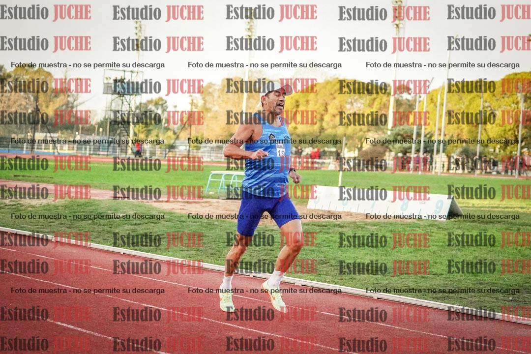 Fotos de los 3000 m llanos de varones