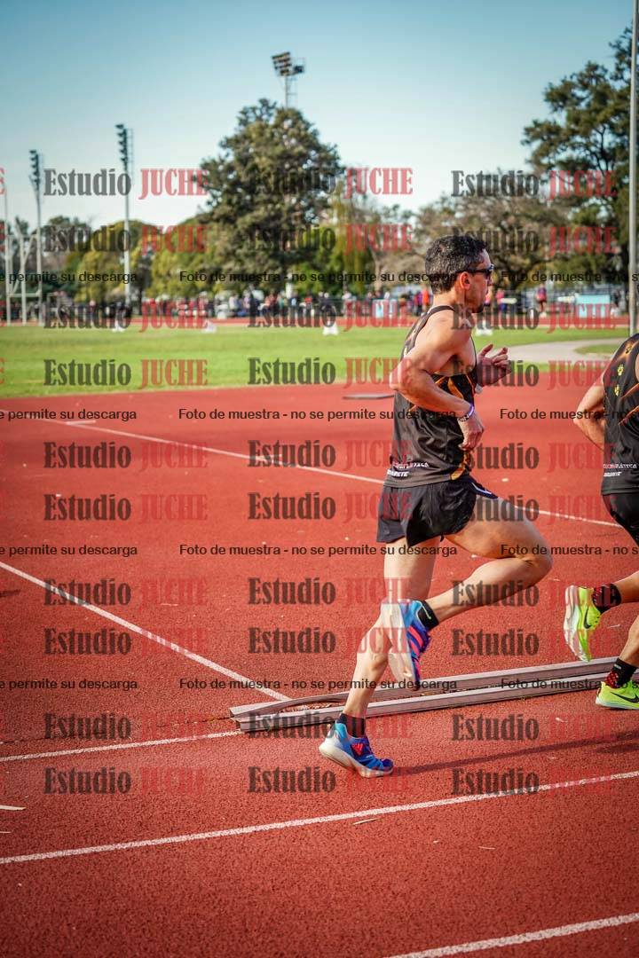 Fotos de los 3000 m llanos de varones