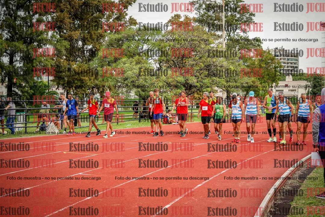 Fotos de los 3000 m llanos de varones