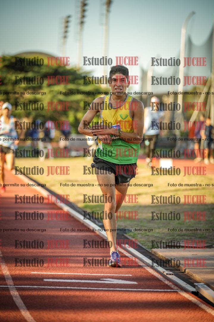 Fotos de los 3000 m llanos de varones