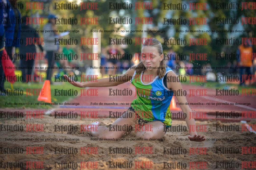 Fotos del salto en largo - mujeres U16