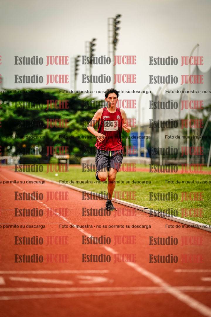 Fotos de los 2400 m de varones