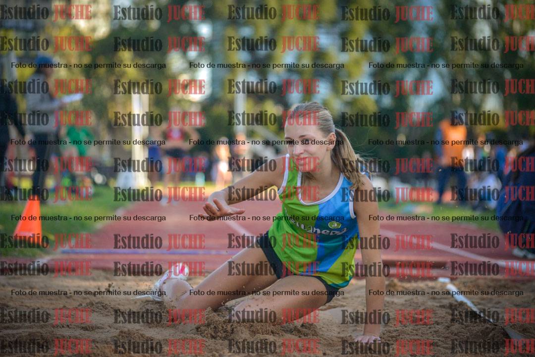 Fotos del salto en largo - mujeres U16