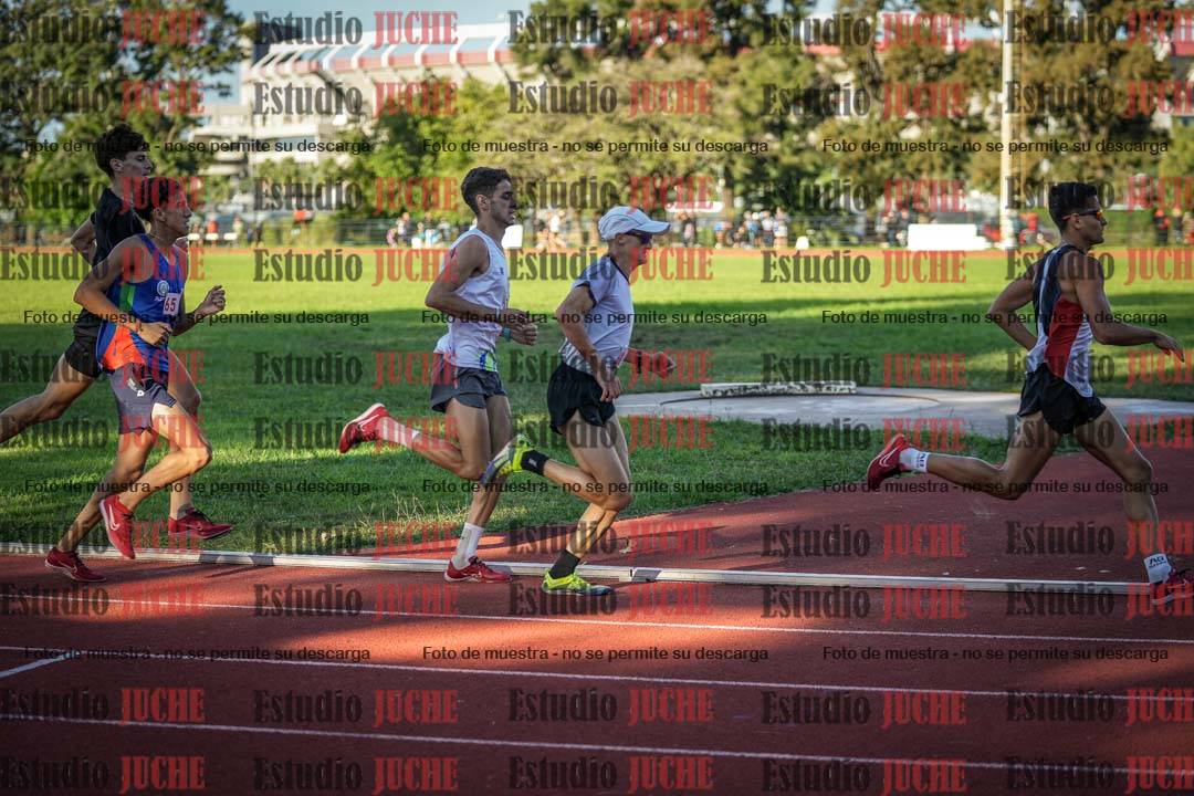 Fotos de los 1500 m llanos de varones