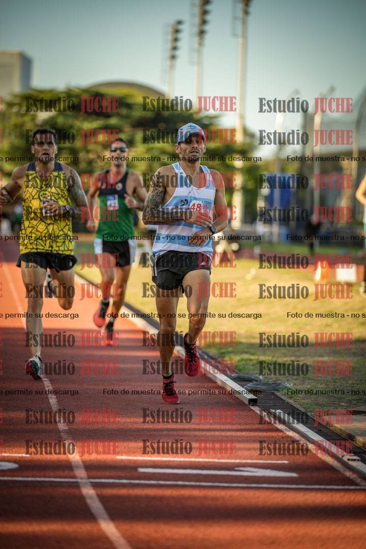 Fotos de los 3000 m llanos de varones