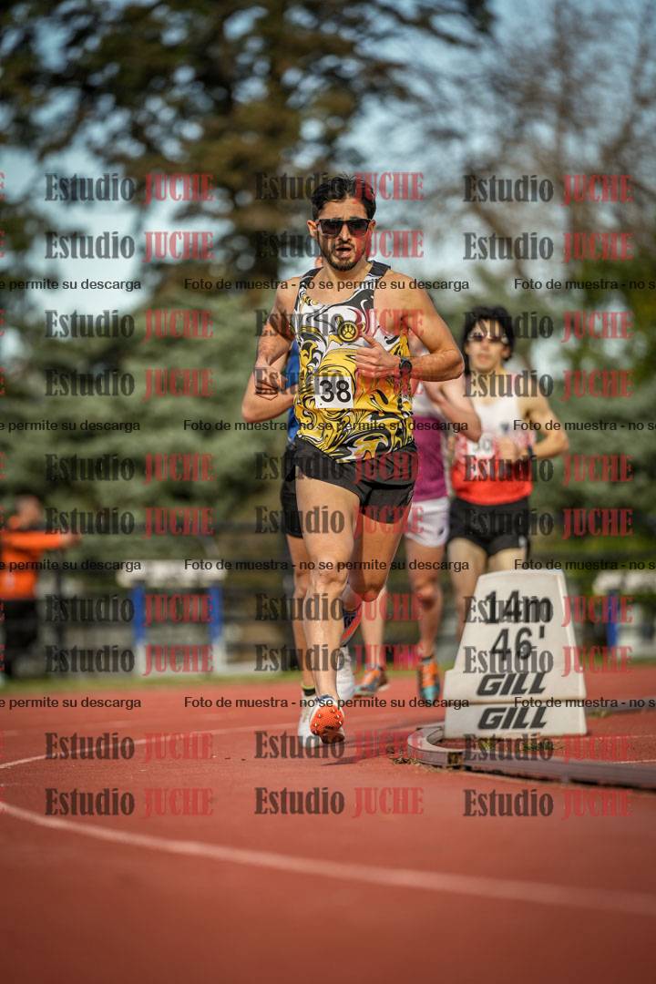 Fotos de los 3000 m llanos de varones