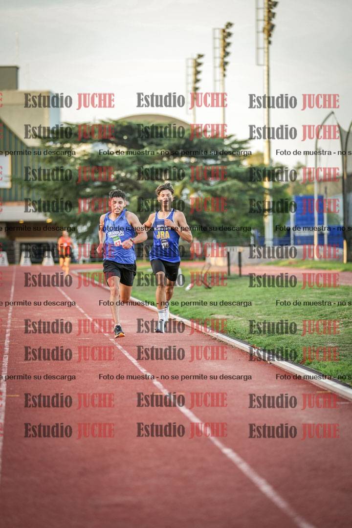 Fotos de los 3000 m llanos de varones