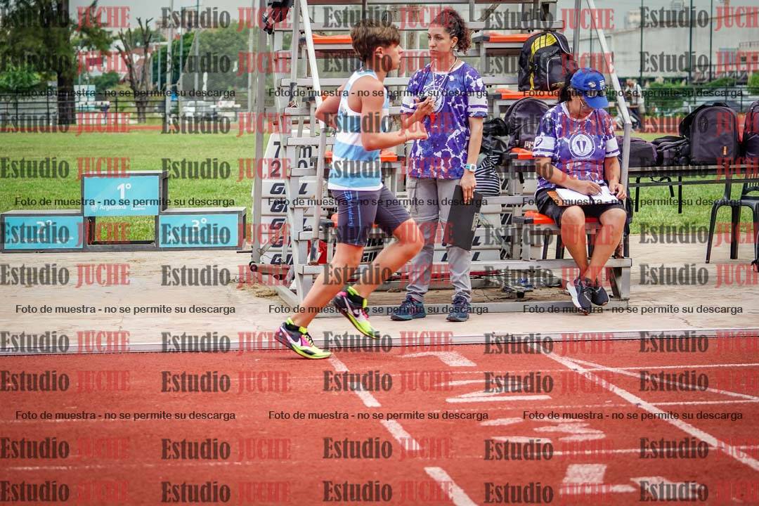 Fotos de los 2400 m de varones